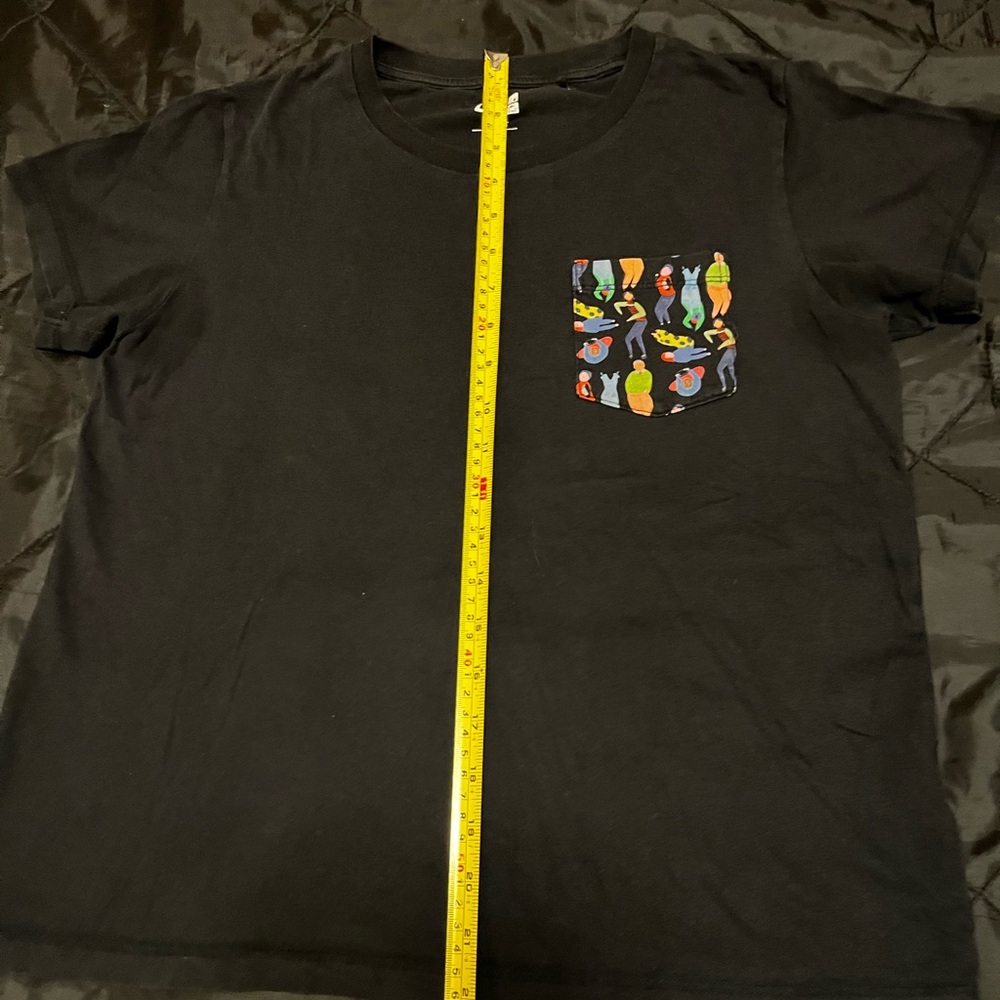 Women’s Uniqlo T-Shirt with Colorful Pocket Design